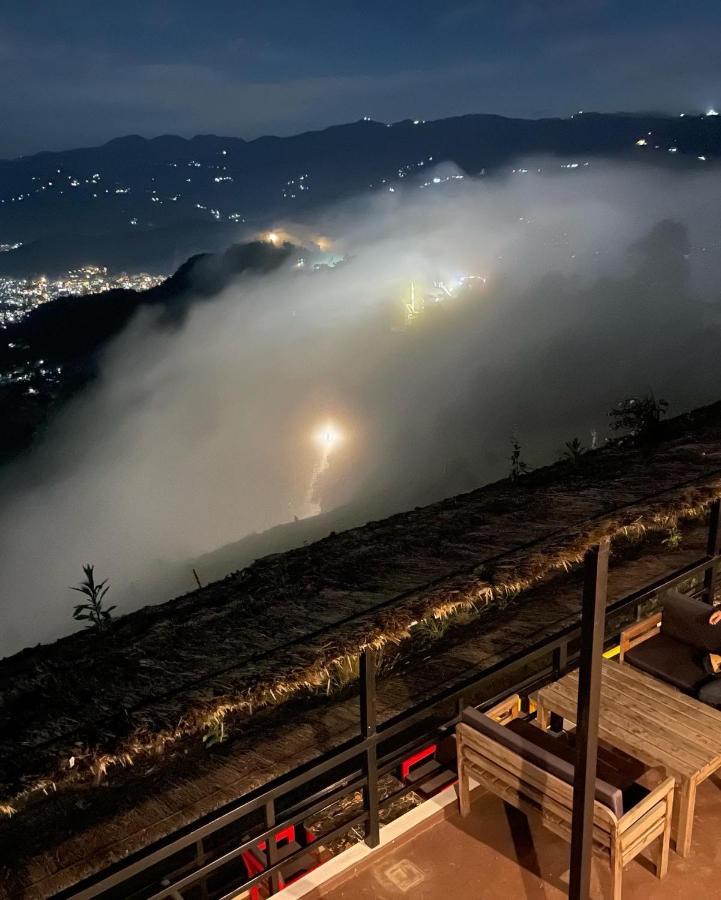 Hotel Pokharaeye Dış mekan fotoğraf