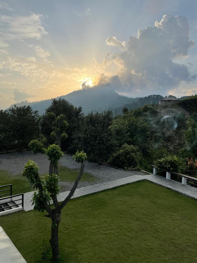 Hotel Pokharaeye Dış mekan fotoğraf