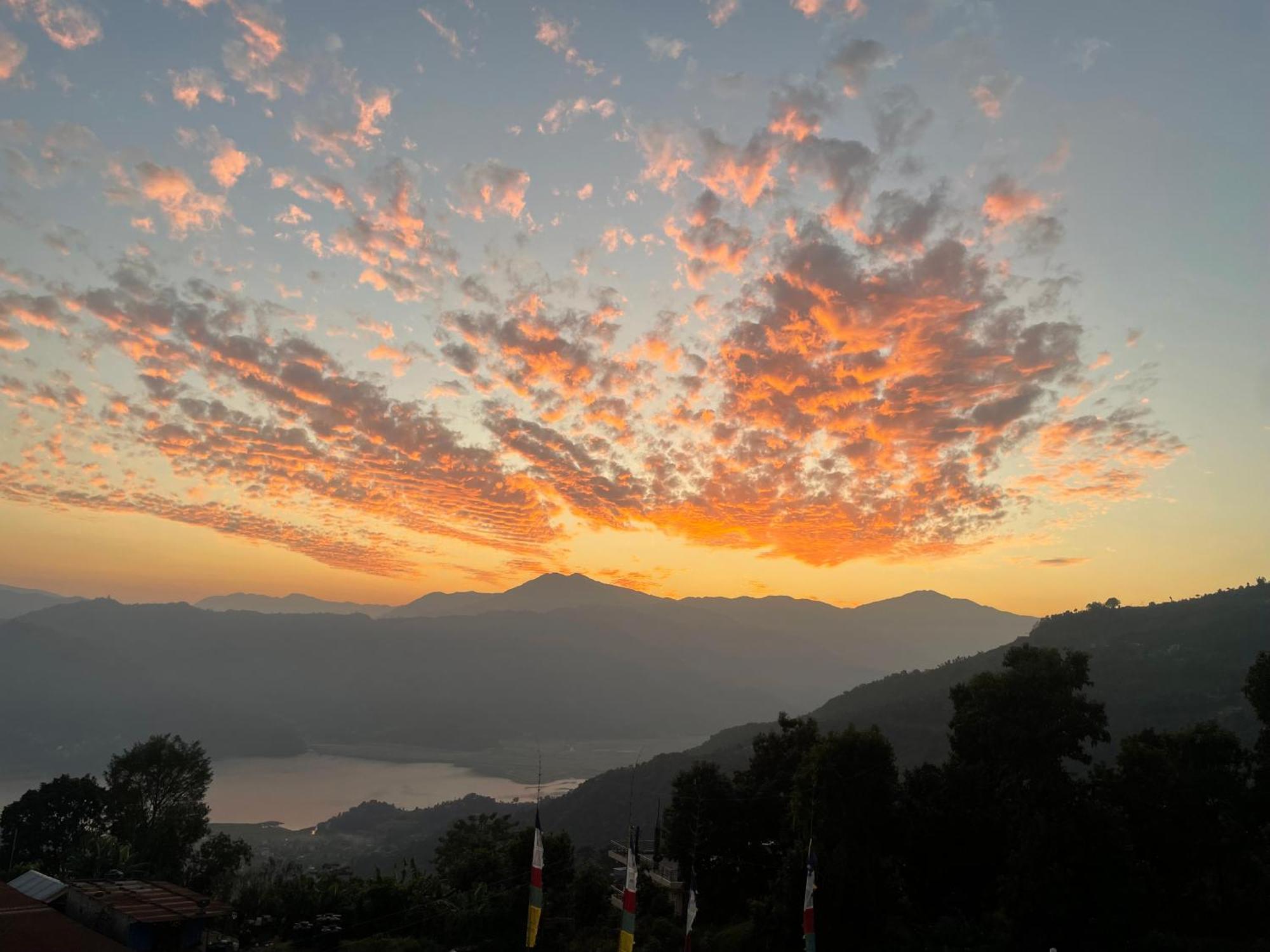 Hotel Pokharaeye Dış mekan fotoğraf
